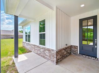 491 Garland Dr, Covington, TN 38019