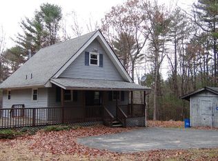 100 Hickory Rd, Dingmans Ferry, PA 18328