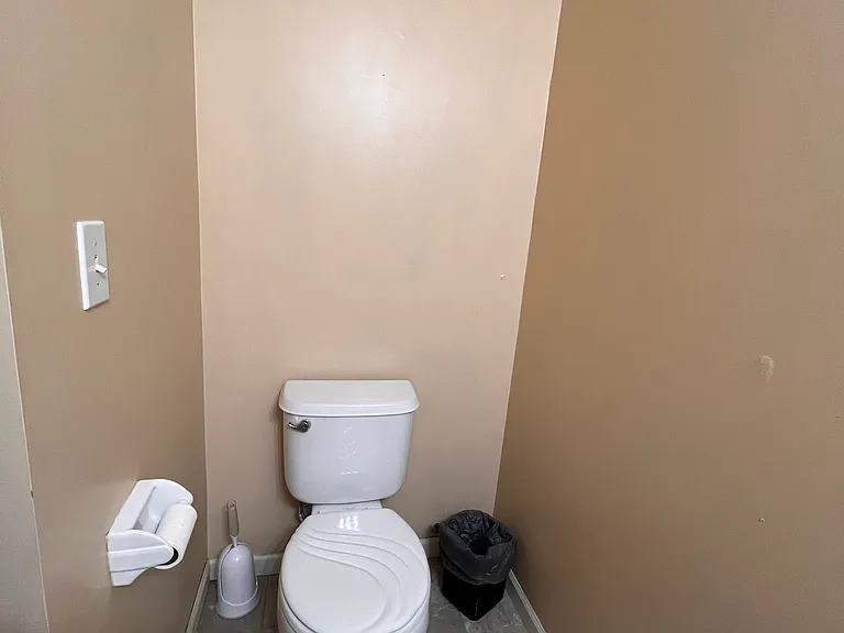 14725 S Greenwood St — Photo 28