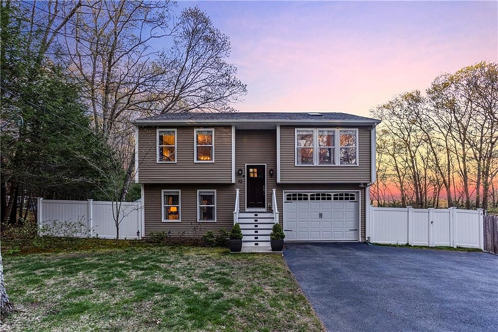 112 Read School House Rd, Coventry, RI 02816 Zillow