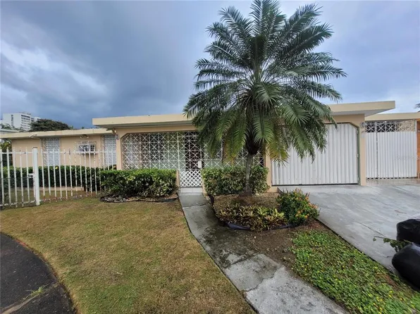 24 Jardines De Caparra Dr, Bayamon, PR 00959