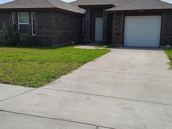 3rd image of 3937 Oak Valley Dr