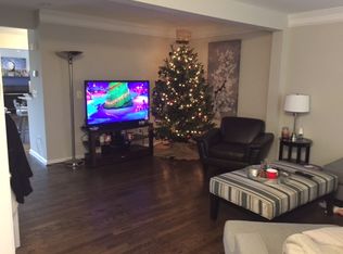 229 Shirley Sq SE, Leesburg, VA 20175