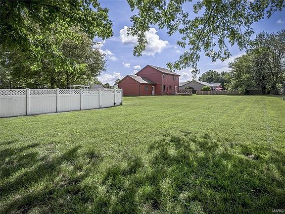 2nd image of 824 Andra Dr