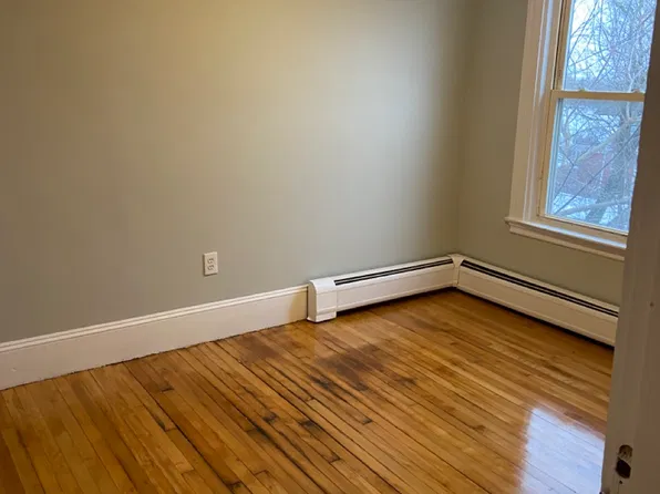 64 Sanford St #3, Bangor, ME 04401
