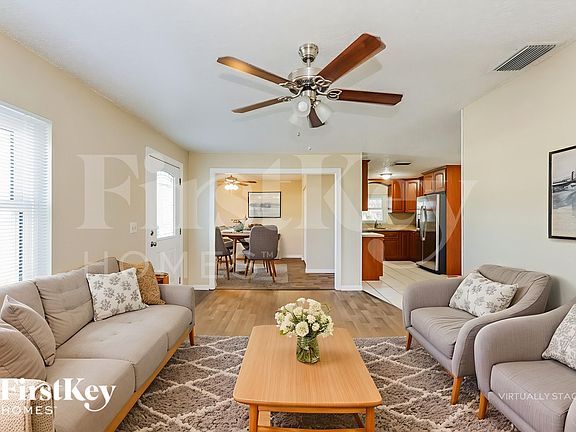4th image of 4301 Tarpon Dr SE