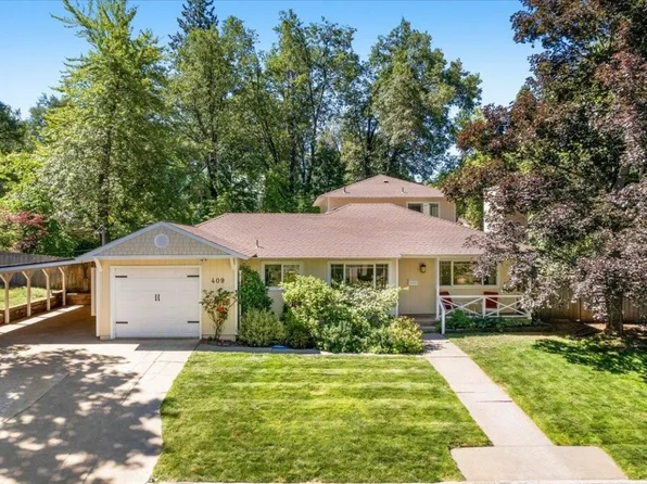 409 Russell St, Mount Shasta, CA 96067