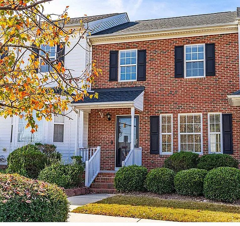 1st image of 1707 Stroll Cir