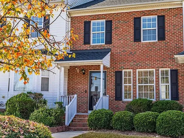 1707 Stroll Cir, Fuquay Varina, NC 27526