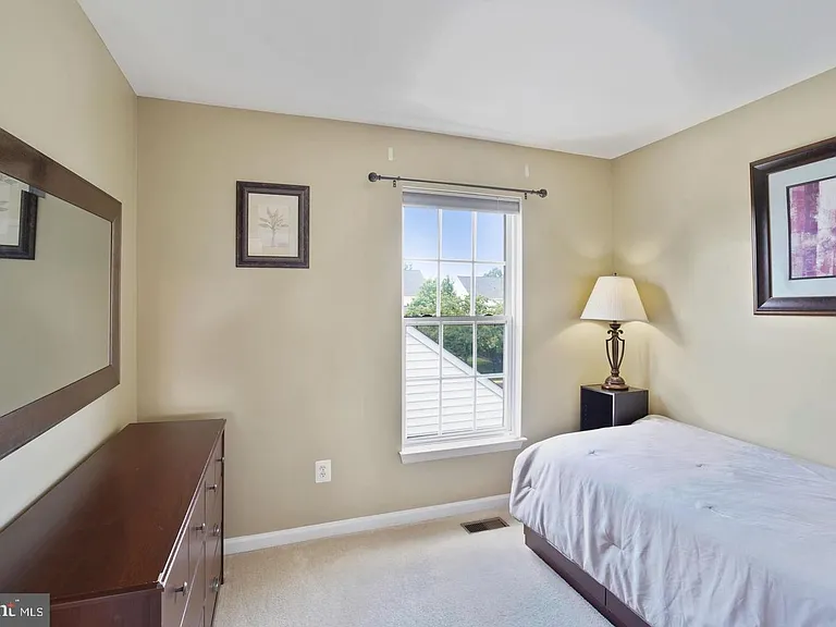 6755 Calthorpe Pl — Photo 13