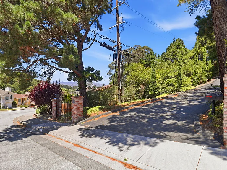 3 Kennedy Pl — Photo 29