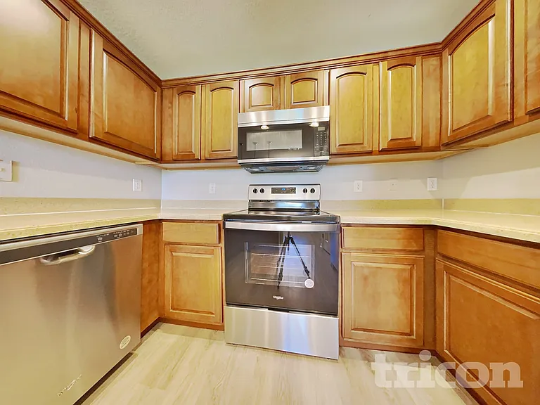 3390 Winchester Estates Cir — Photo 6