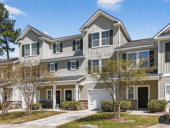 3rd image of 4146 Rigsby Ln