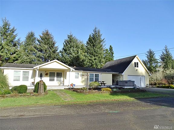 2nd image of 746 Wood Duck Ave SE