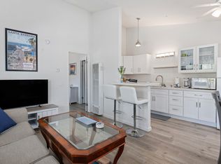 1215 Cacique St, Santa Barbara, CA 93103