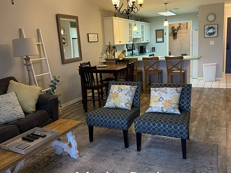 161 Avondale Dr #12 — Photo 8