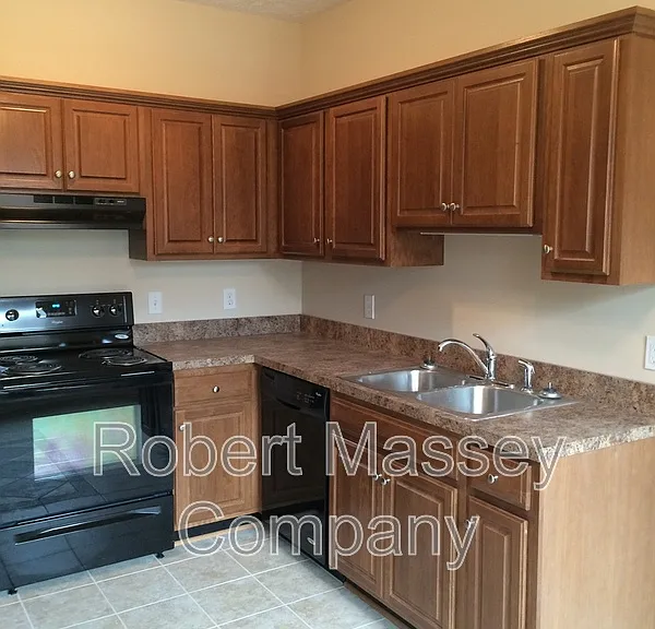 2424 Glenmary Ave #2424GLE-6 — Photo 3