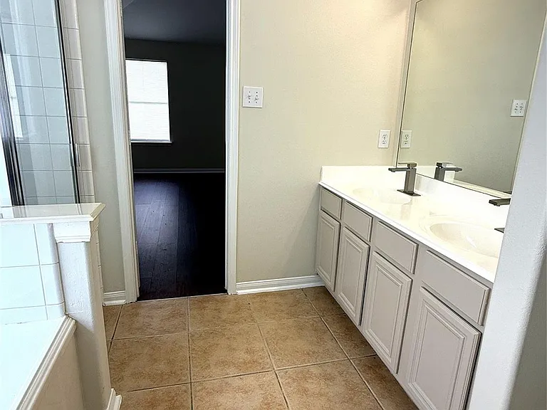 6023 Barany Ct — Photo 7