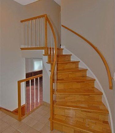 3rd image of 27391 Pineview Dr