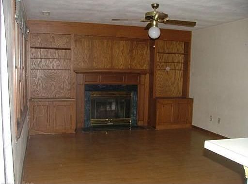 3rd image of 2053 Silver Lake Dr