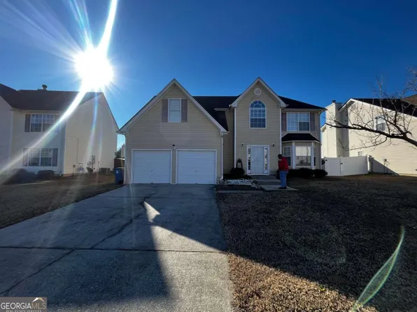 1224 Labrador Ln, Riverdale, GA 30296