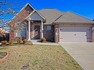 1807 W Morter Pl, Rogers, AR 72758
