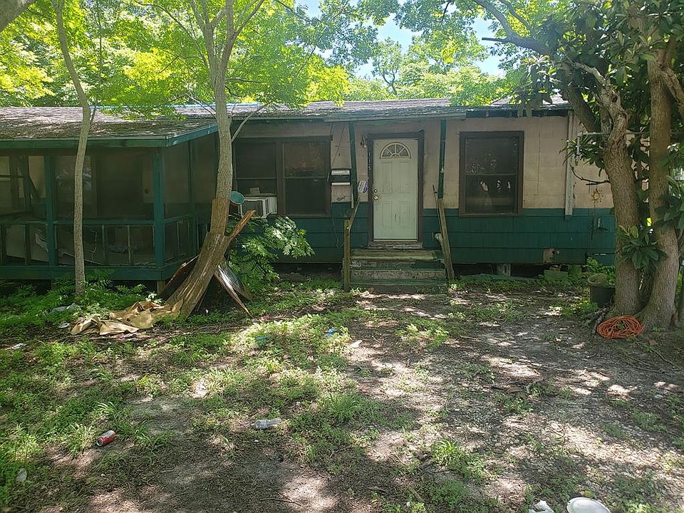1st image of 115 N Bauer Dr