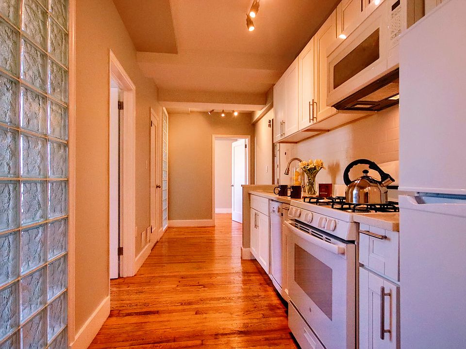1st image of 11 Waverly Pl APT 11K