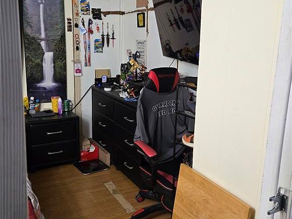 5th image of 6319 Diamond Ave