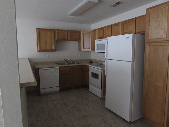 4th image of 21005 Honest Ln #A