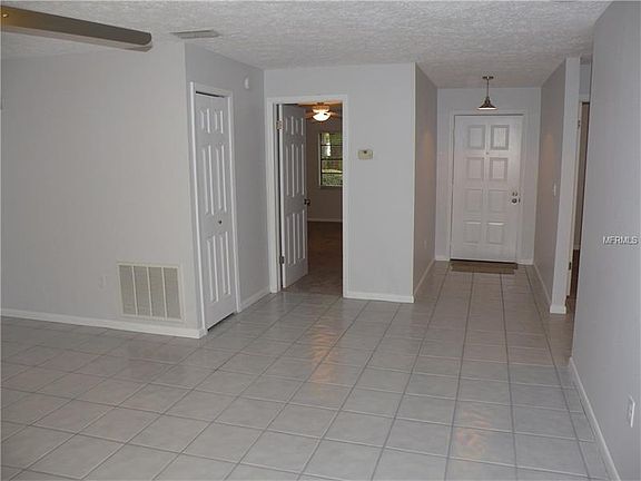 4th image of 22137 Rosewall Ct