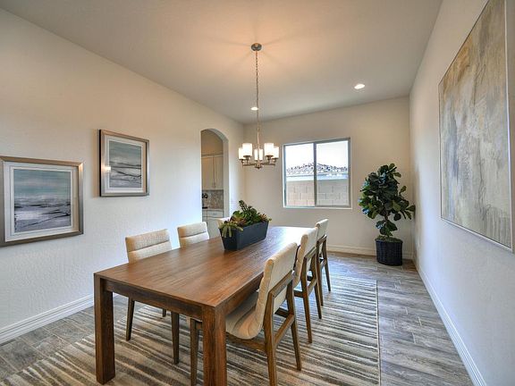 3rd image of 2270 E Cherrywood Pl