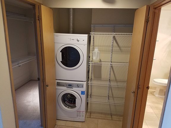 In Unit Washer/Dyer and Storage