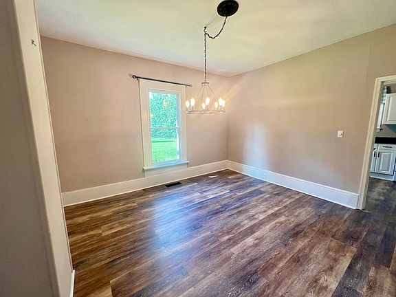 4th image of 4129 Baskerville Rd