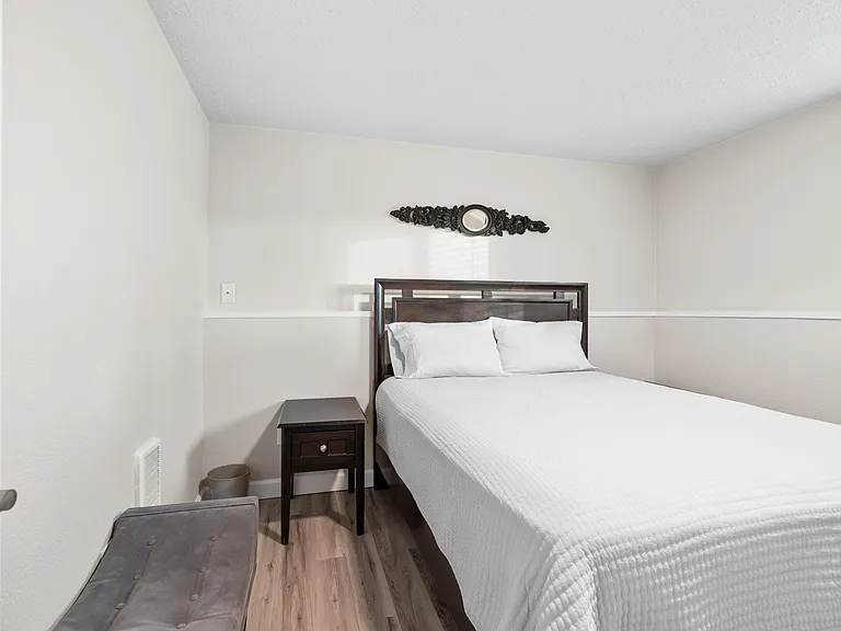 1820 N Burl Ln — Photo 25