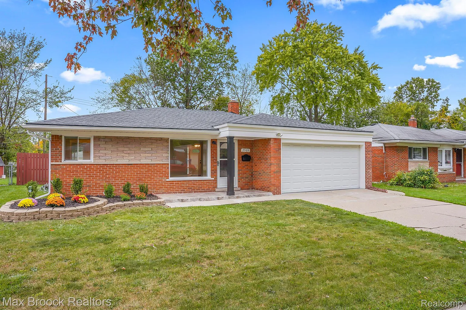 25031 Audrey Ave photo 1