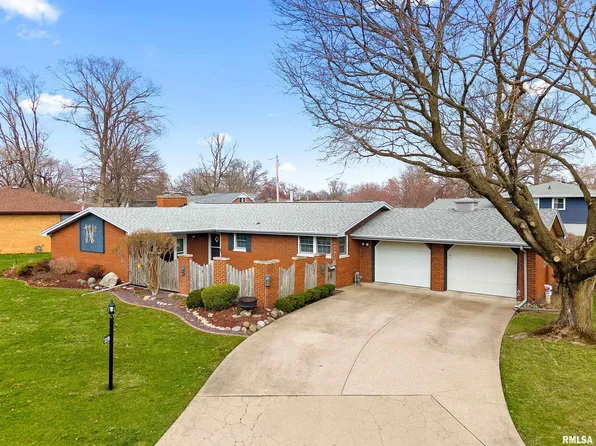 841 Sunset Rd, Morton, IL 61550