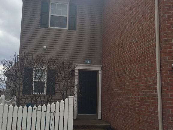 2nd image of 842 Mystic Pointe Dr