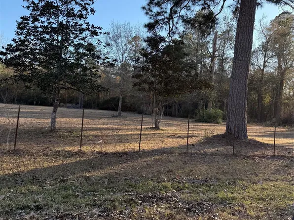 1621 County Road 308, Cleveland, TX 77327