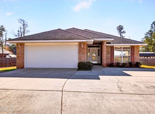 108236 Kapalama Dr, Diamondhead, MS 39525