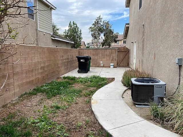 6574 Gladiola St — Photo 25
