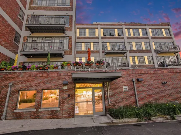 315 2nd St #216, Ann Arbor, MI 48104