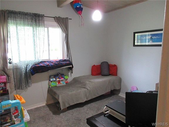 5th image of 37 Coronation Dr