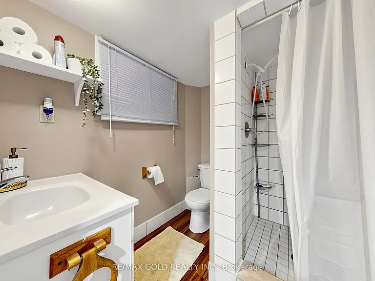 746 King St W — Photo 41