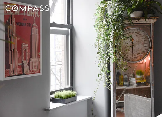 Rented by Compass | media 49