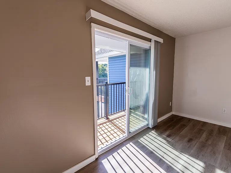 Stonewood Apartments — Photo 18