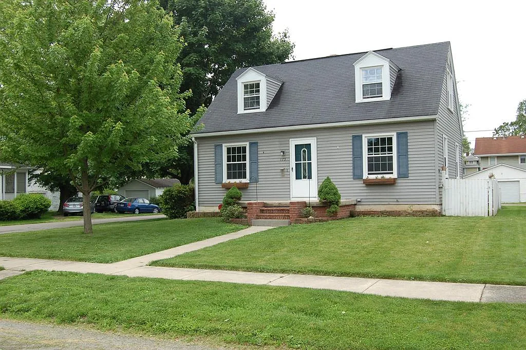 175 Johnson St photo 1