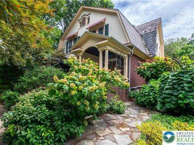 1722 Maple St, Bethlehem, PA, 18017