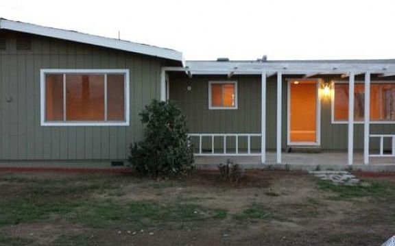 3rd image of 28101 Ellis Ave