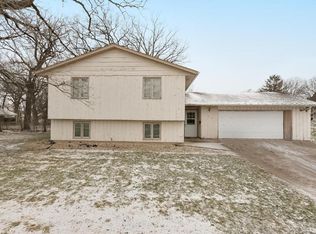 109 8th Ave N, Princeton, MN 55371
